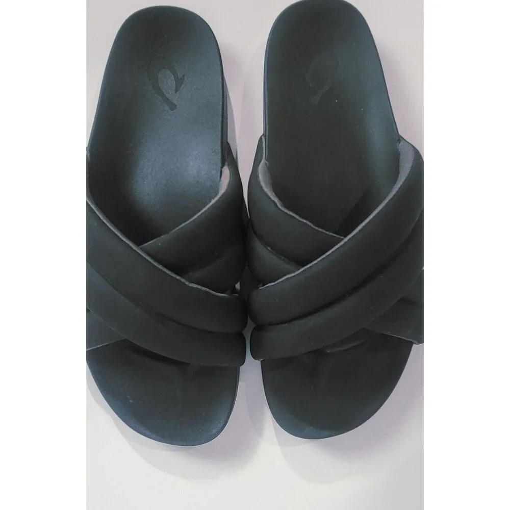OluKai womens hila